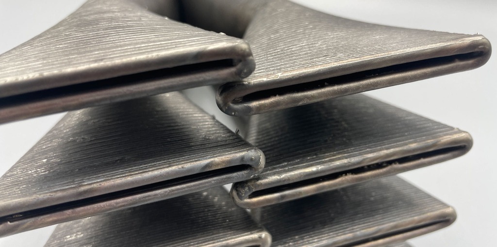 Metall-3D-gedrucktes Bauteil Nahaufnahme – Additive Fertigung im Maschinenbau